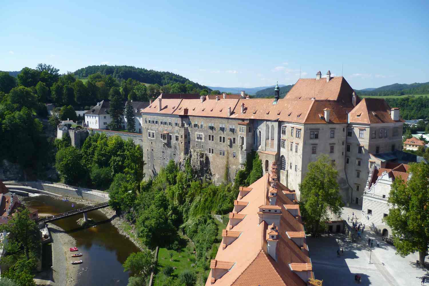Czechoslovakia castles: Český Krumlov belongs to the Czech castles suitable for one day trip from Prague.