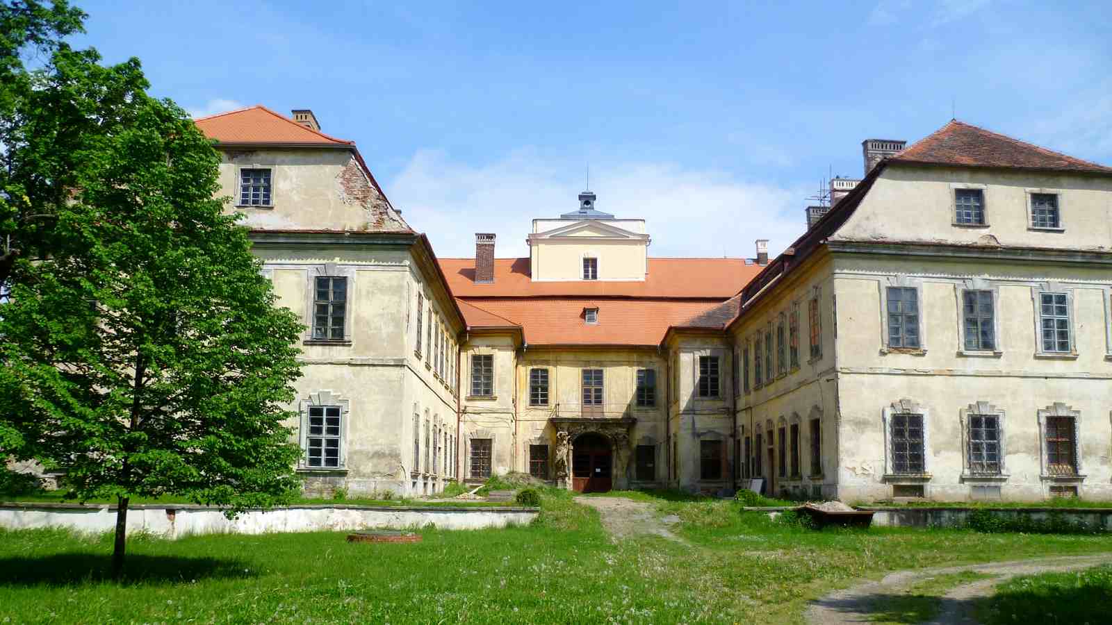 Czechoslovakia castles: Křimice is a beautiful Czech Republic castle.
